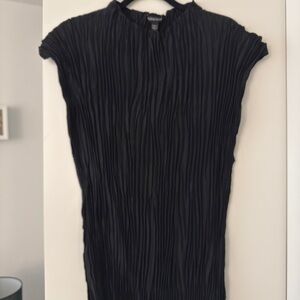 Eileen Fisher Black Crinkle Pleated Blouse